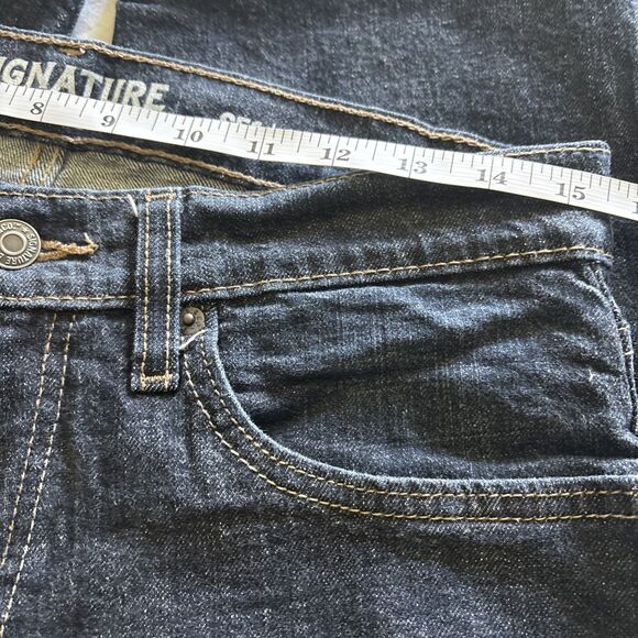 Levis Men's Signature Straight Leg Jeans 5 Pocket Size 31x30 EUC - Picture 3 of 6